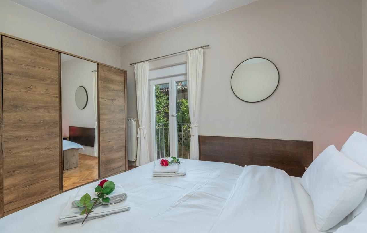 Apartments Loredana Poreč Dış mekan fotoğraf